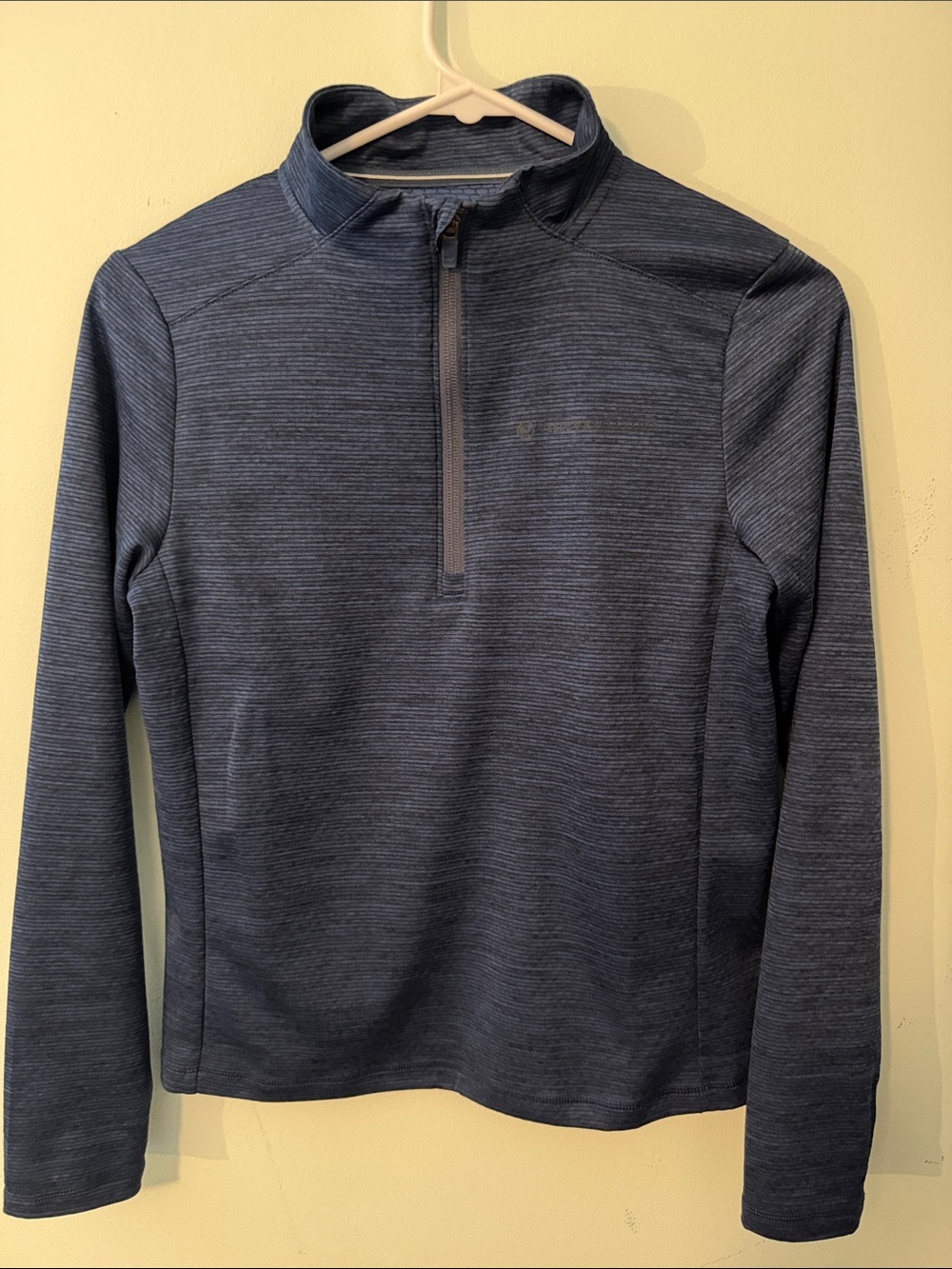Vineyard Vines Boys Sankaty Quarter-Zip. Medium  Navy